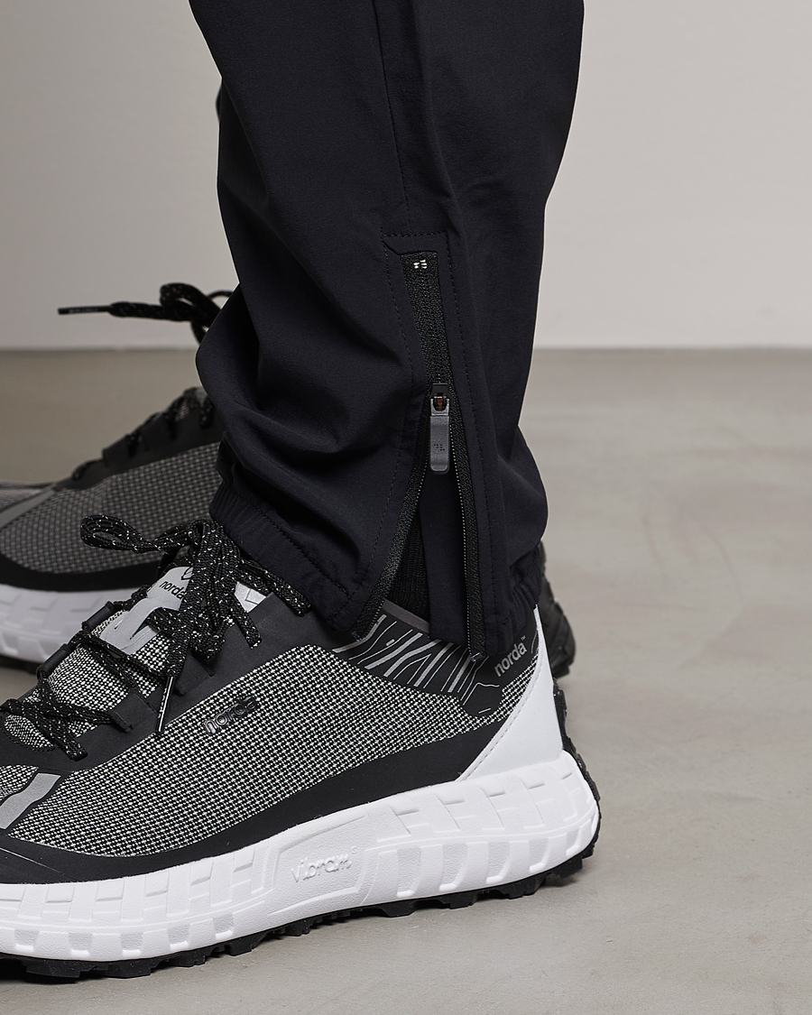 Men | Trousers | District Vision | Zanzie Trackpants Black