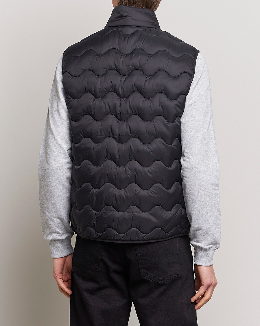 Men | Gilets | Lyle & Scott | Crest Quilted Gilet Vest Black