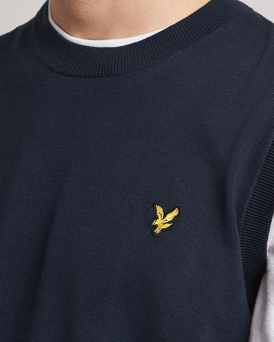 Men | Sweaters & Knitwear | Lyle & Scott | Cotton Vest Dark Navy