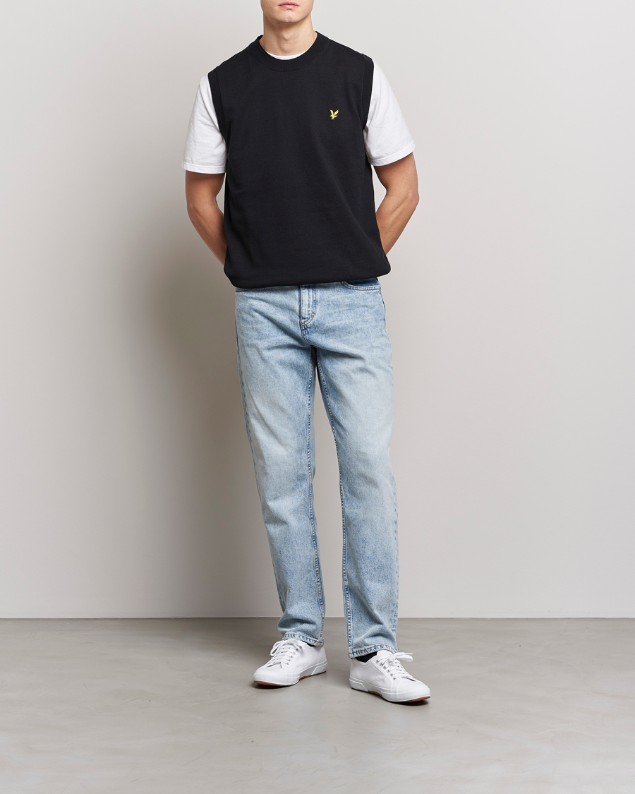 Men | Sweaters & Knitwear | Lyle & Scott | Cotton Vest Black