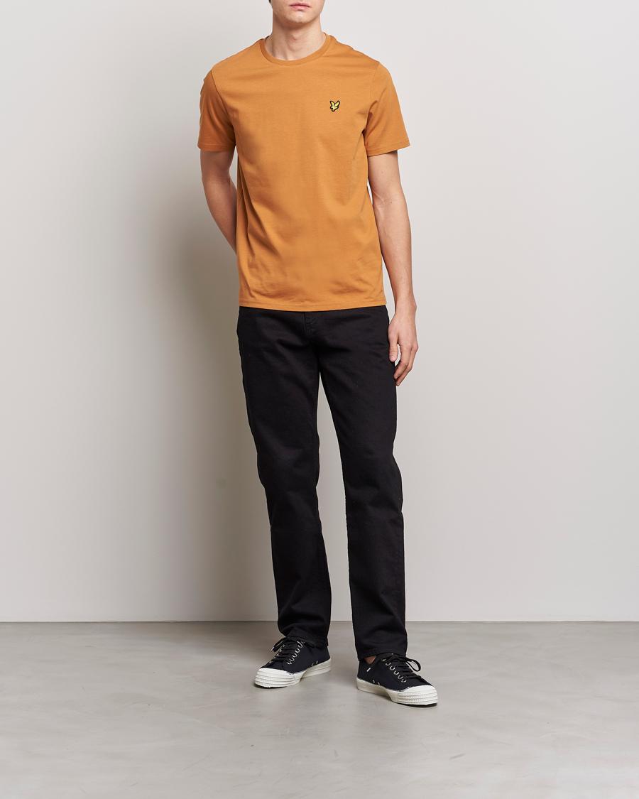 Men | T-Shirts | Lyle & Scott | Crew Neck Organic Cotton Tee Salt Burne