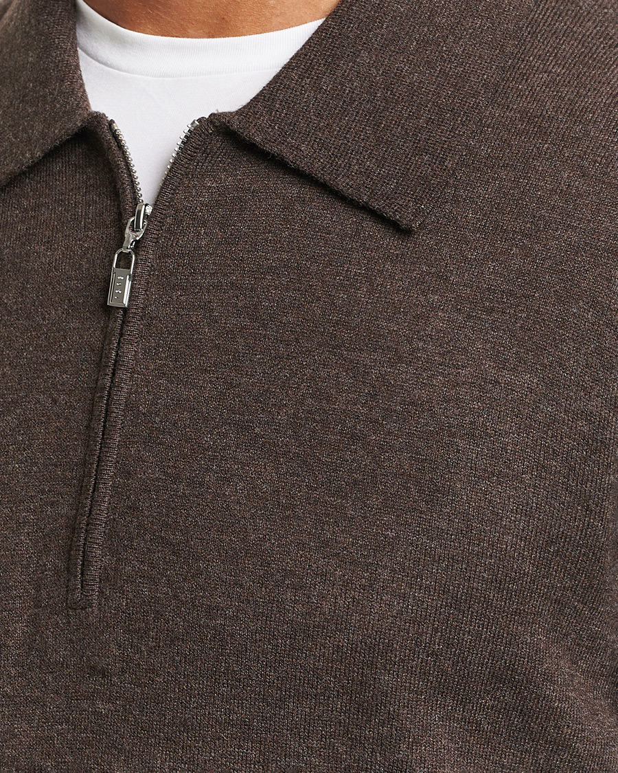 Men | Sweaters & Knitwear | Tiger of Sweden | Orbit Half Zip Merino Coffee