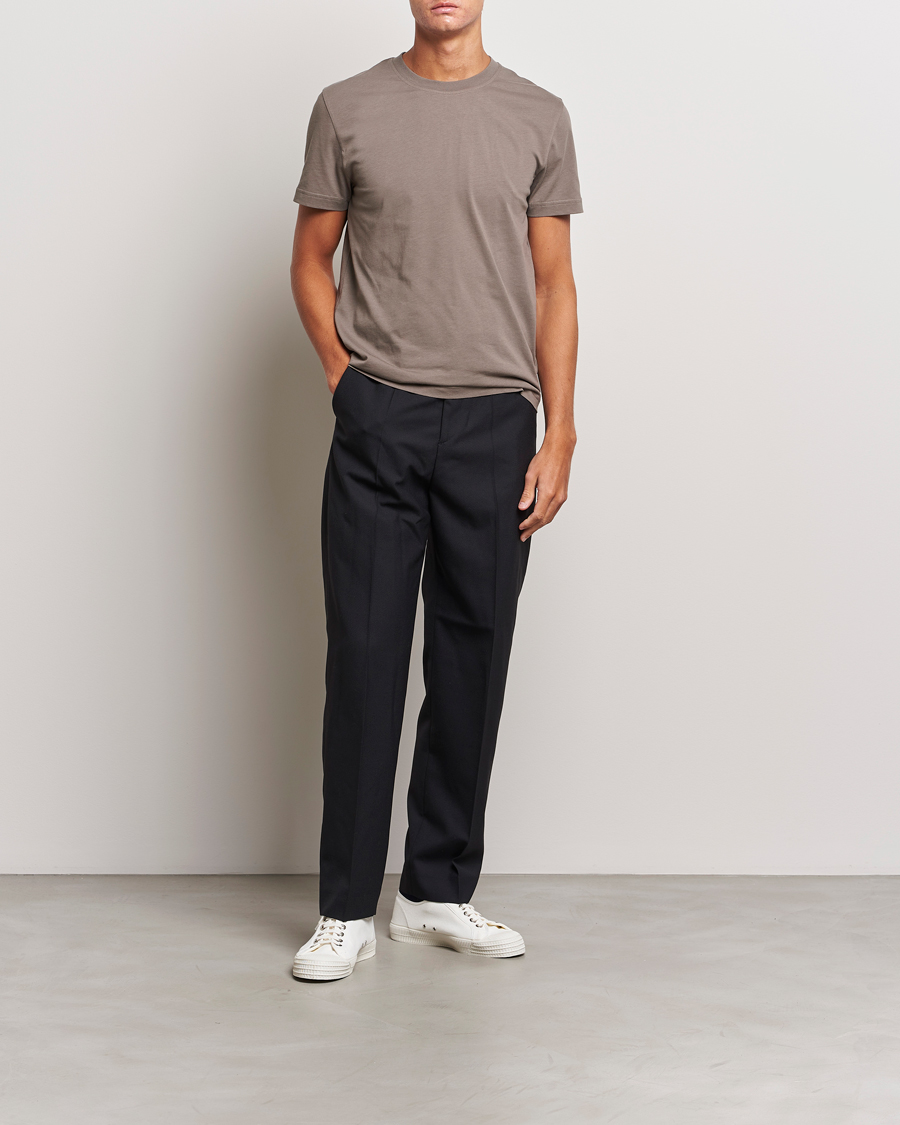 Men | T-Shirts | Tiger of Sweden | Dillan Crew Neck T-Shirt Dark Stone