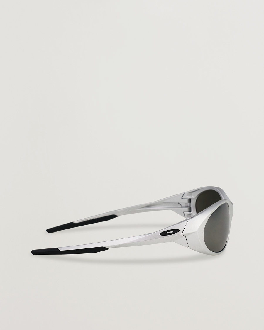 Men | Sunglasses | Oakley | Eye Jacket Redux Sunglasses Silver