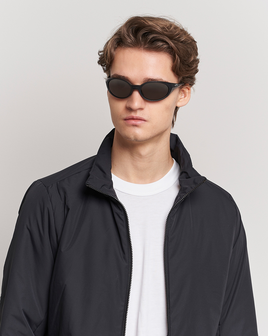 Men |  | Oakley | Eye Jacket Redux Sunglasses Matte Black