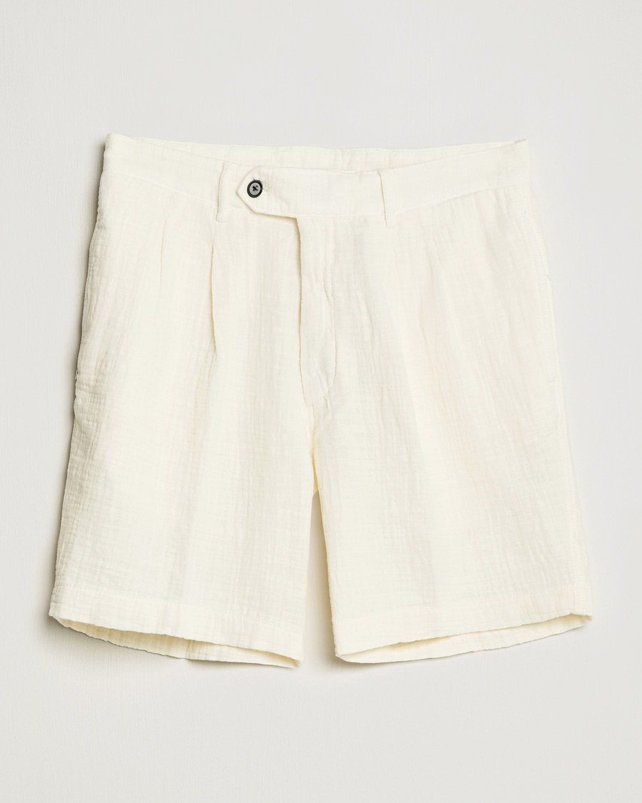 Men | Shorts | Oscar Jacobson | Tanker Pleated Crepe Cotton Shorts White