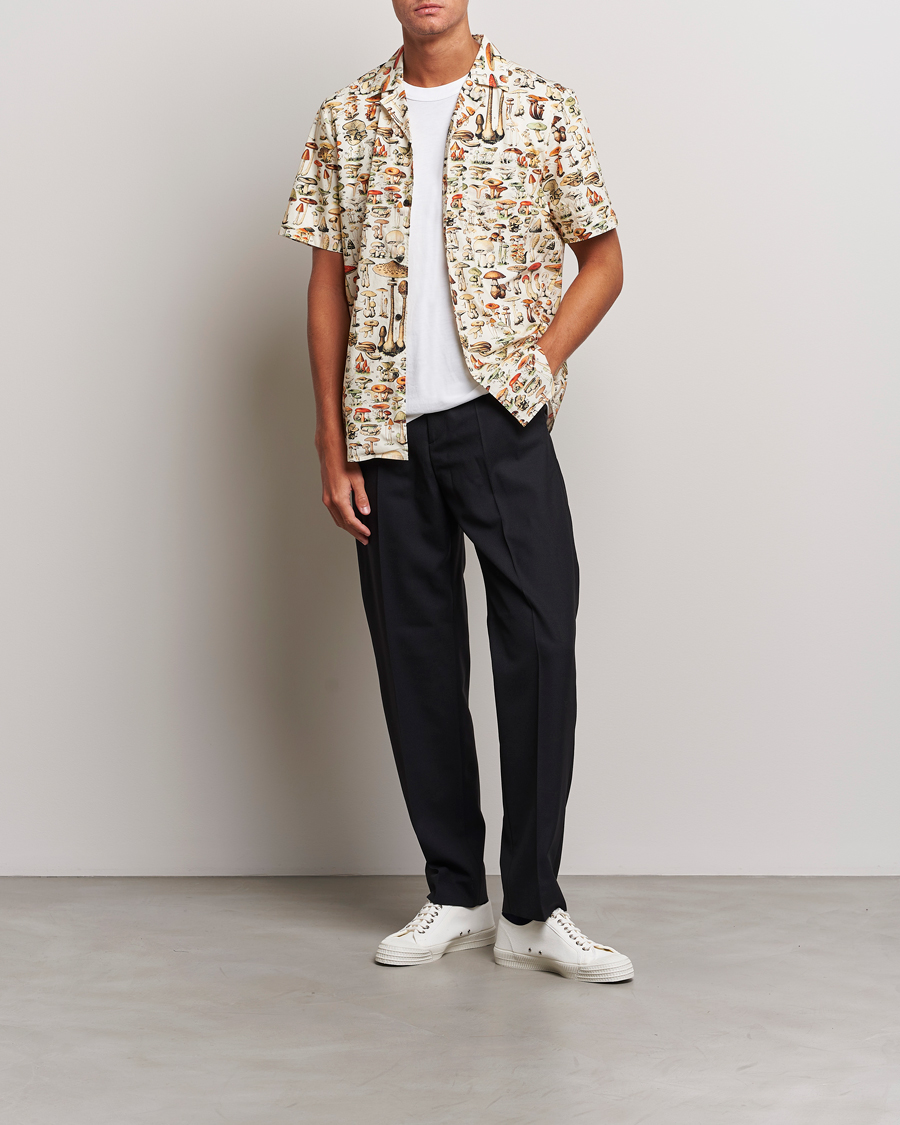 Men | Shirts | HUGO | Ellino Mushroom Short Sleeve Shirt Beige Overflow