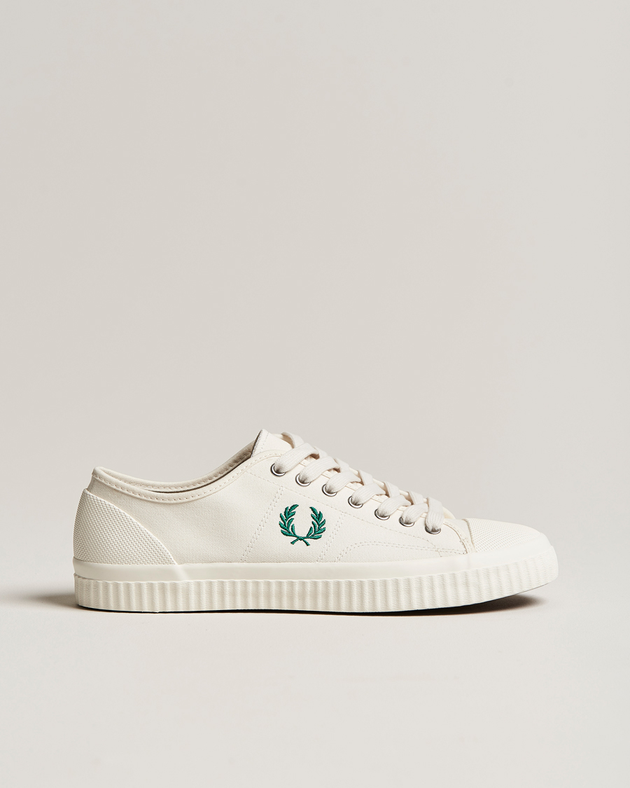 Men | Fred Perry Huges Low Canvas Sneaker Light Ecru | Fred Perry | Huges Low Canvas Sneaker Light Ecru