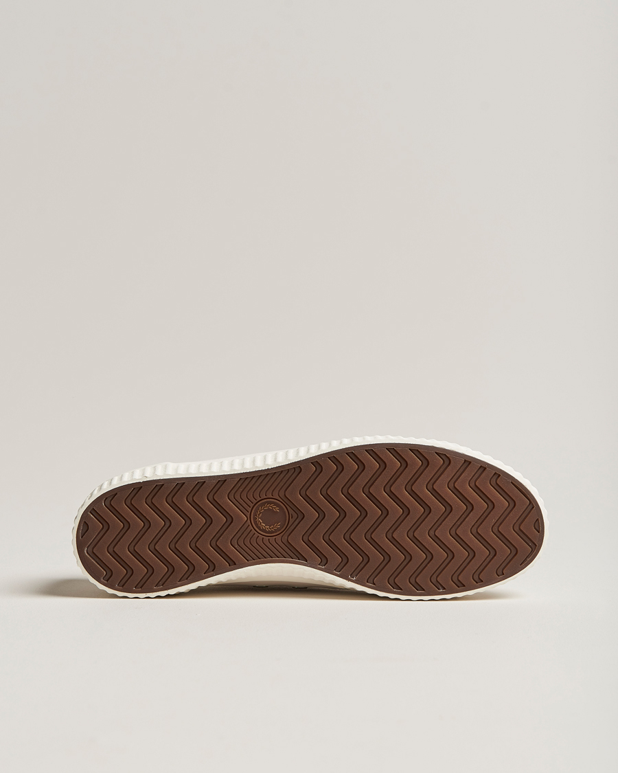 Men | Fred Perry Huges Low Canvas Sneaker Light Ecru | Fred Perry | Huges Low Canvas Sneaker Light Ecru