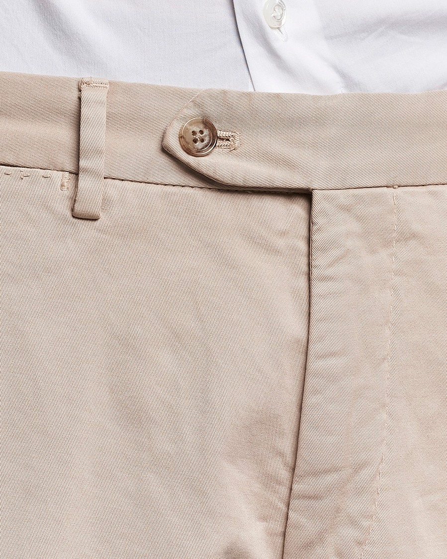 Men | Trousers | Oscar Jacobson | Danwick Cotton Trousers Beige