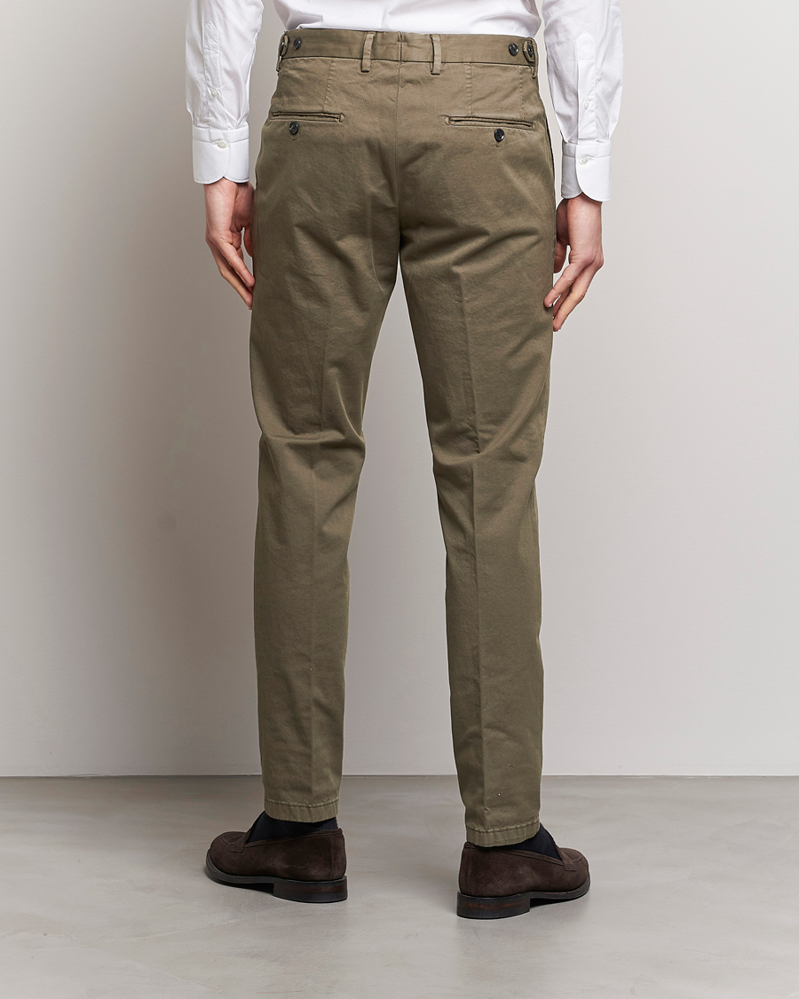 Men | Trousers | Oscar Jacobson | Danwick Cotton Trousers Olive