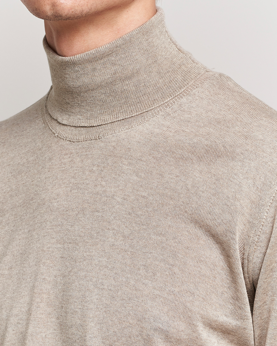 Men | Sweaters & Knitwear | Oscar Jacobson | Cole Merino Wool Rollneck Beige