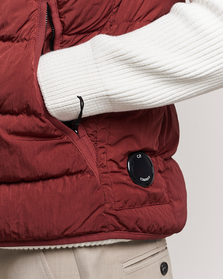 Men | Coats & Jackets | C.P. Company | Eco-Chrome R Lightweight Down Vest Wine
