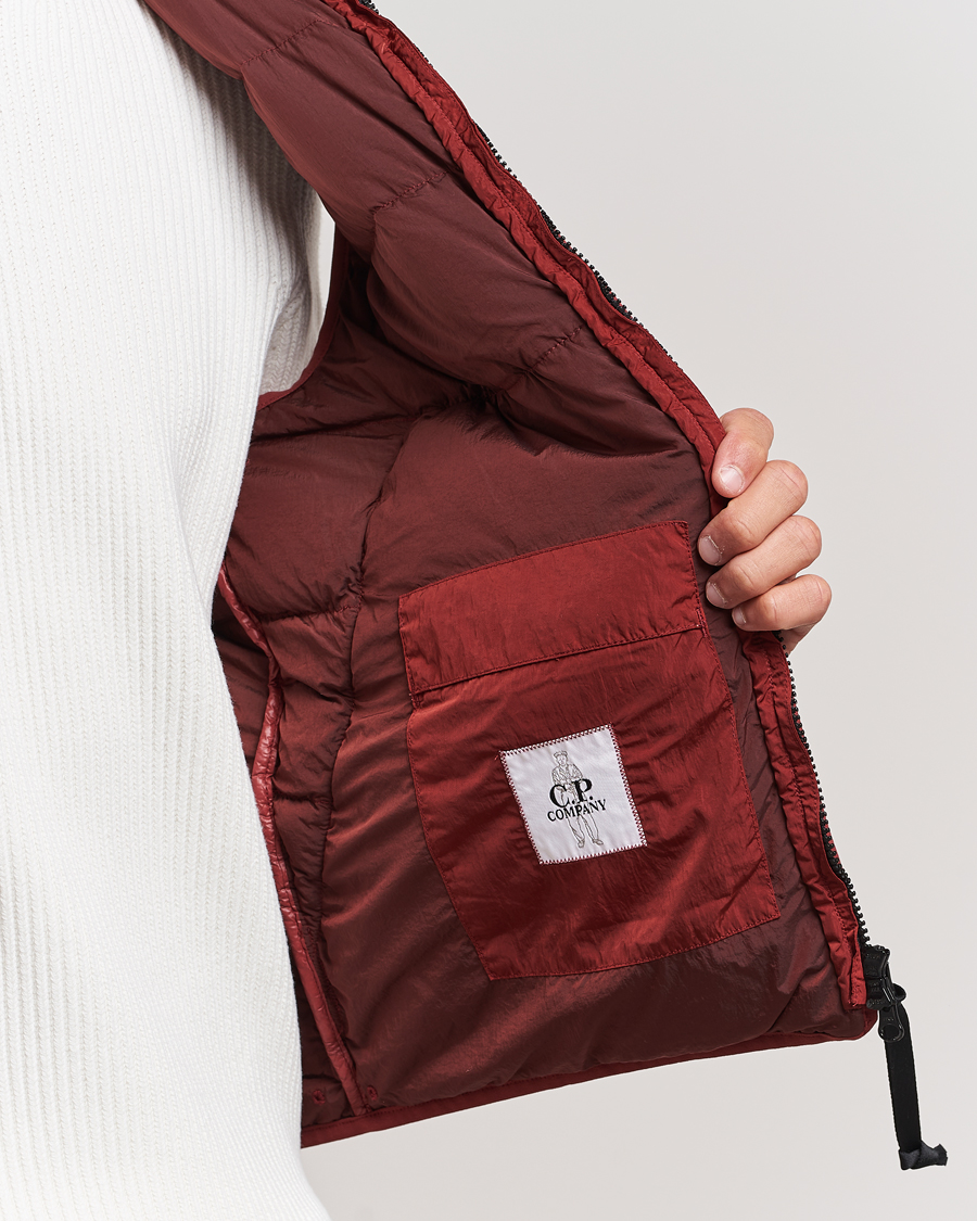 Men | Coats & Jackets | C.P. Company | Eco-Chrome R Lightweight Down Vest Wine