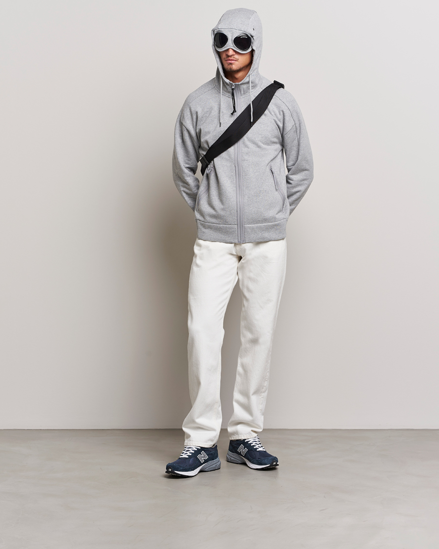 Men | Sweaters & Knitwear | C.P. Company | Diagonal Raised Fleece Full Zip Goggle Hoodie Grey
