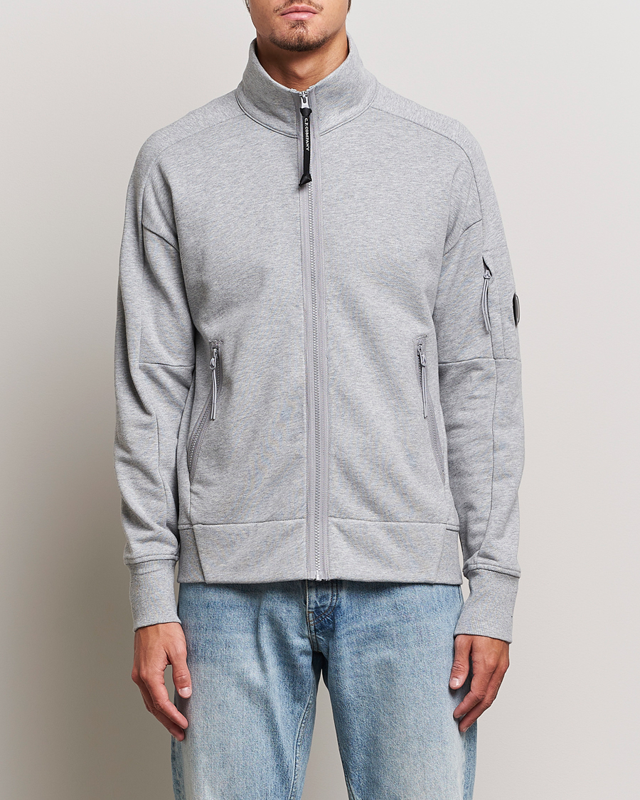 Men | Sweaters & Knitwear | C.P. Company | Diagonal Raised Fleece Full Zip Lens Sweatshirt Grey