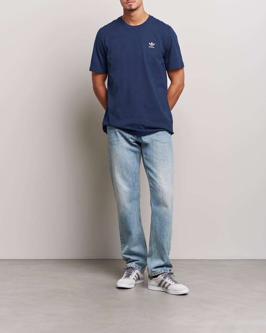 Men | T-Shirts | adidas Originals | Essential Crew Neck T-Shirt Nindig