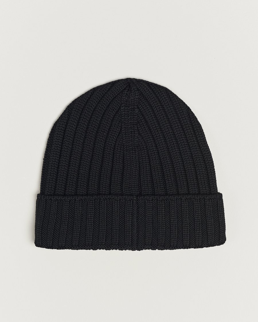 Men | C.P. Company Knitted Merino Logo Beanie Black | C.P. Company | Knitted Merino Logo Beanie Black