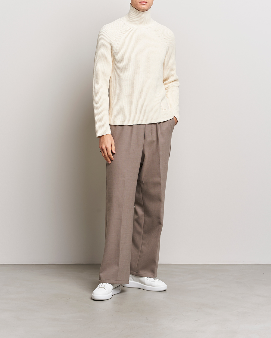 Men | Sweaters & Knitwear | AMI | Heavy Knitted Turtleneck Ivory