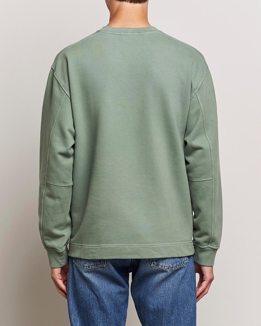 Men | Sweaters & Knitwear | Stone Island | Garment Dyed Fleece Logo Sweatshirt Sage