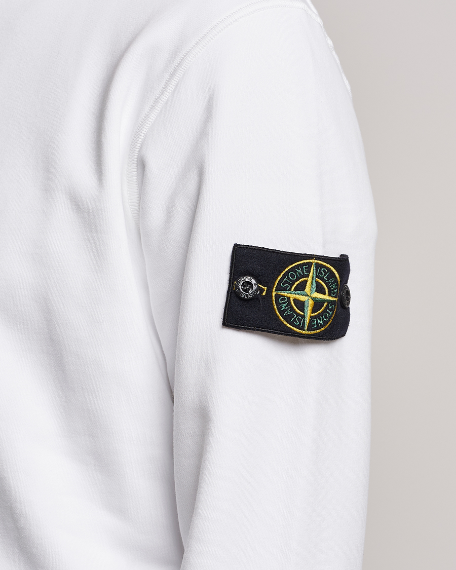 STONE  コンパスワッペン ニット スウェット ホワイト Stone Island Garment Dyed Fleece Sweatshirt White at CareOfCarl.com