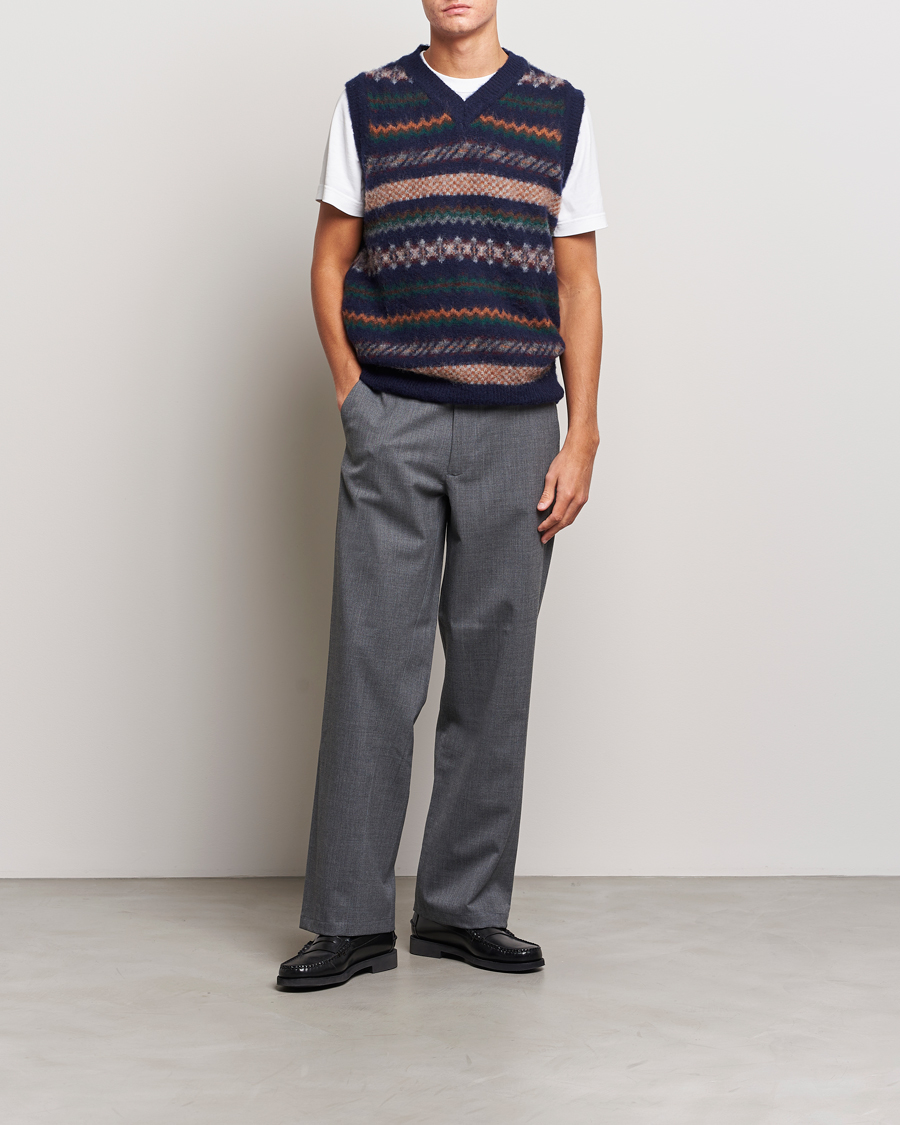 Men | Sweaters & Knitwear | Howlin' | Brushed Wool Vest Navy