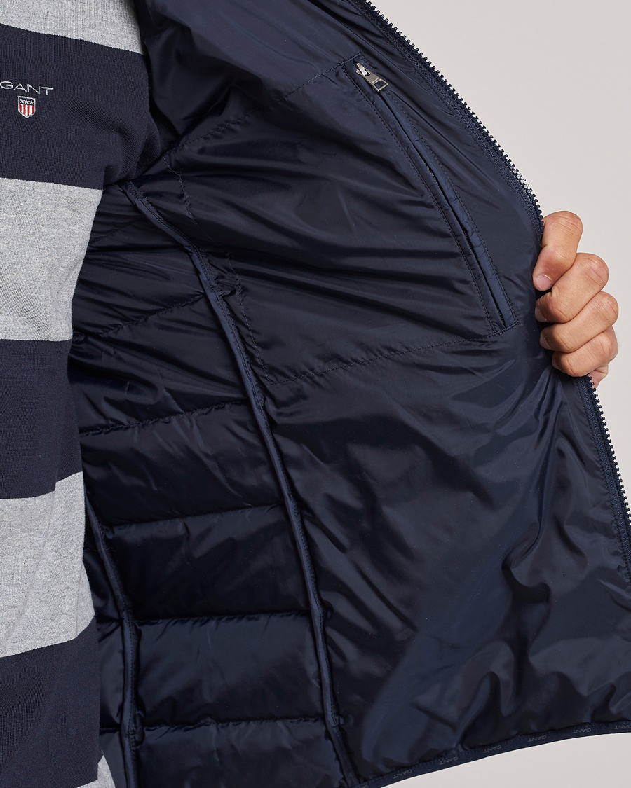 Men | Coats & Jackets | GANT | The Light Down Jacket Evening Blue