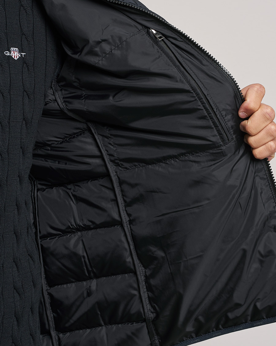 Men | Gilets | GANT | The Light Down Gilet Black