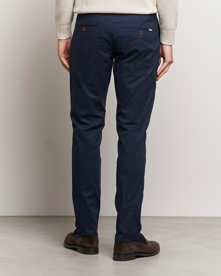 Men | Trousers | GANT | Slim Fit Tech Prep Chino Marine
