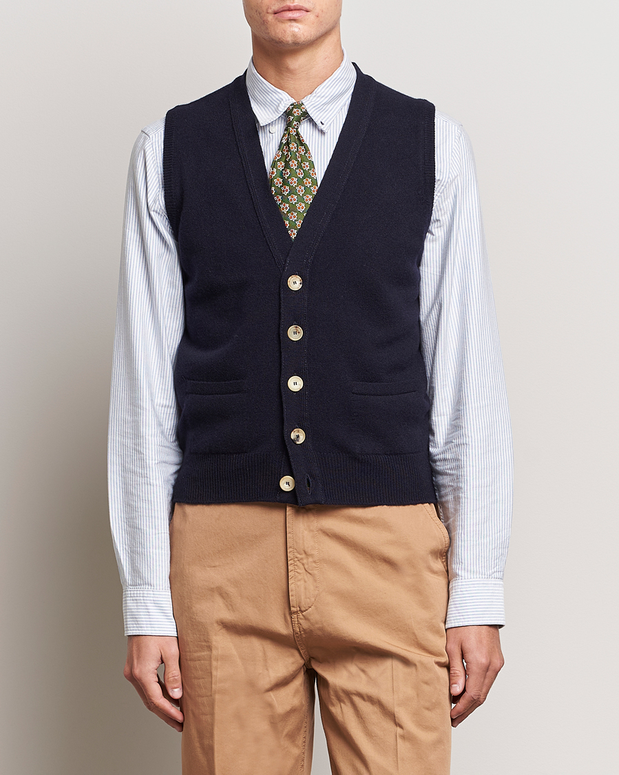 Men | Sweaters & Knitwear | Drake's | Lambswool Vest Cardigan Navy
