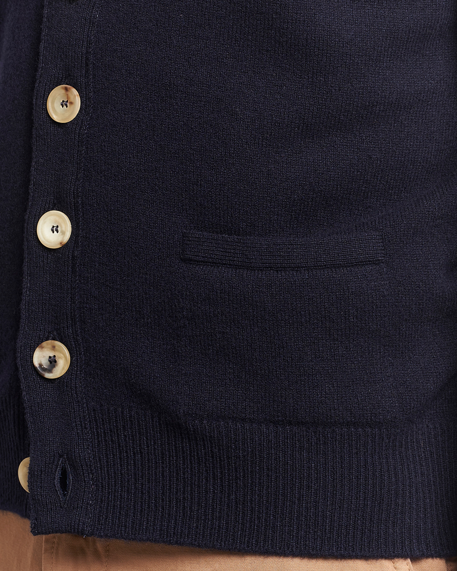 Men | Sweaters & Knitwear | Drake's | Lambswool Vest Cardigan Navy