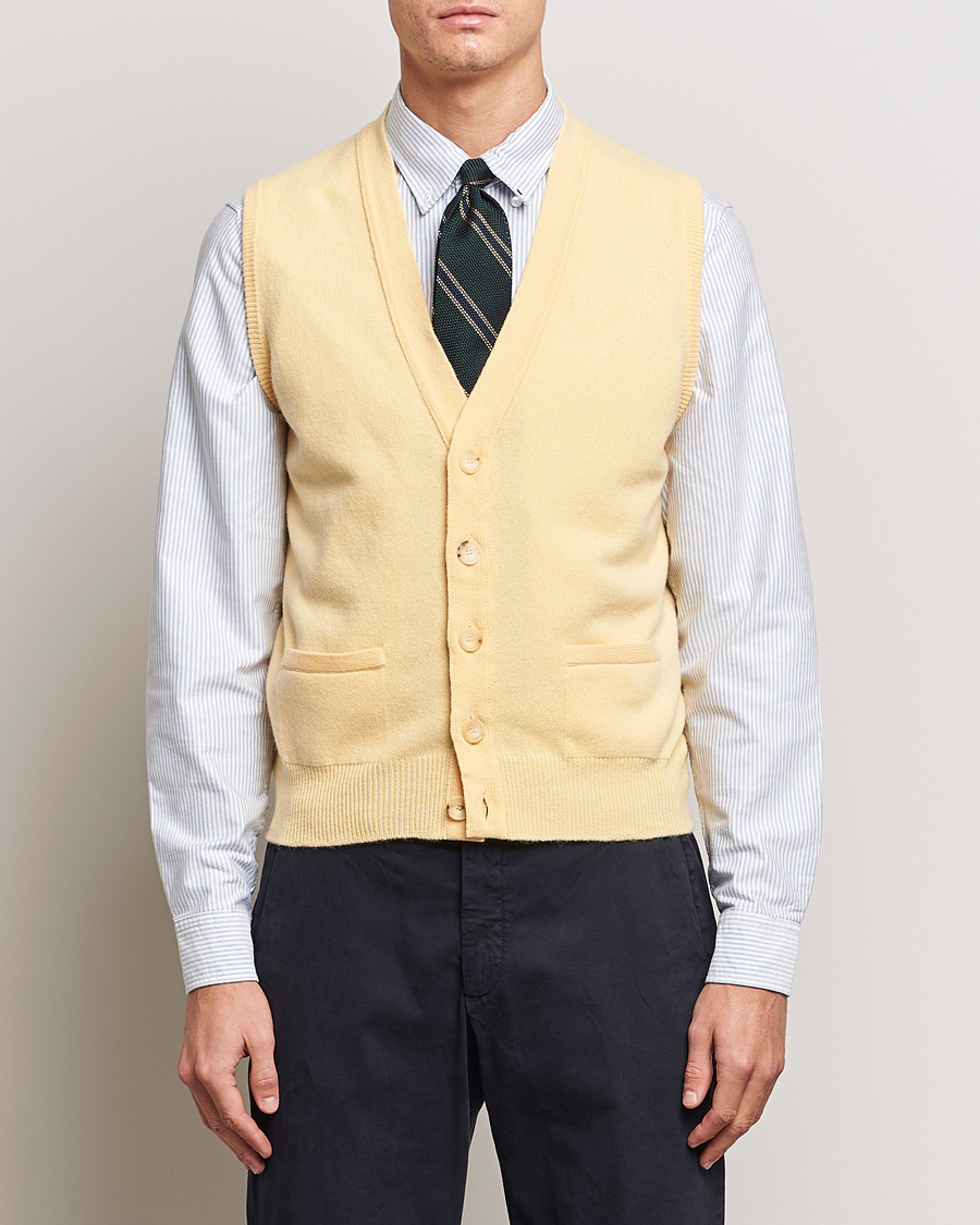 Men | Pullovers | Drake's | Lambswool Vest Cardigan Yellow