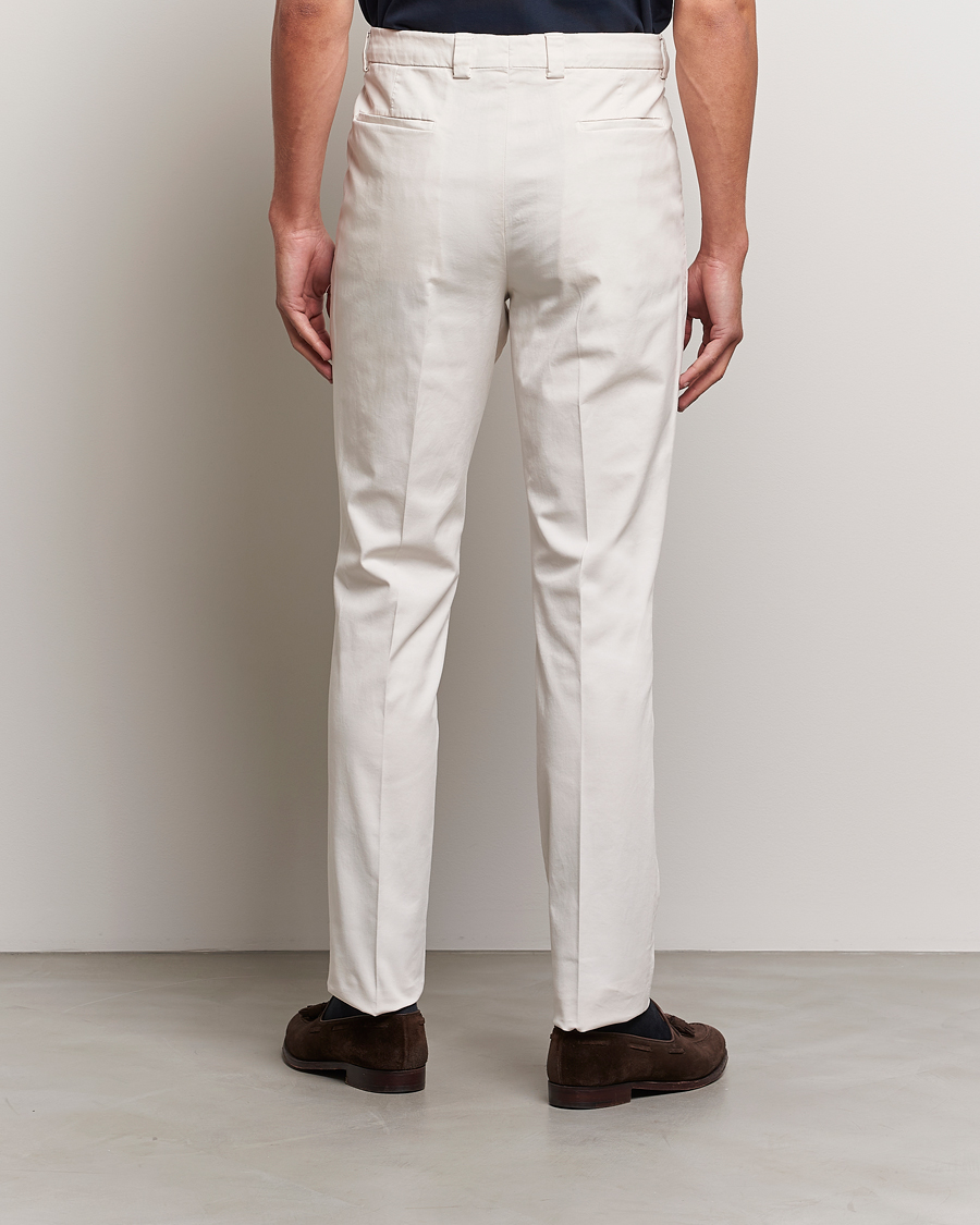 Men | Trousers | Brunello Cucinelli | Slim Fit Pleated Trousers Off White