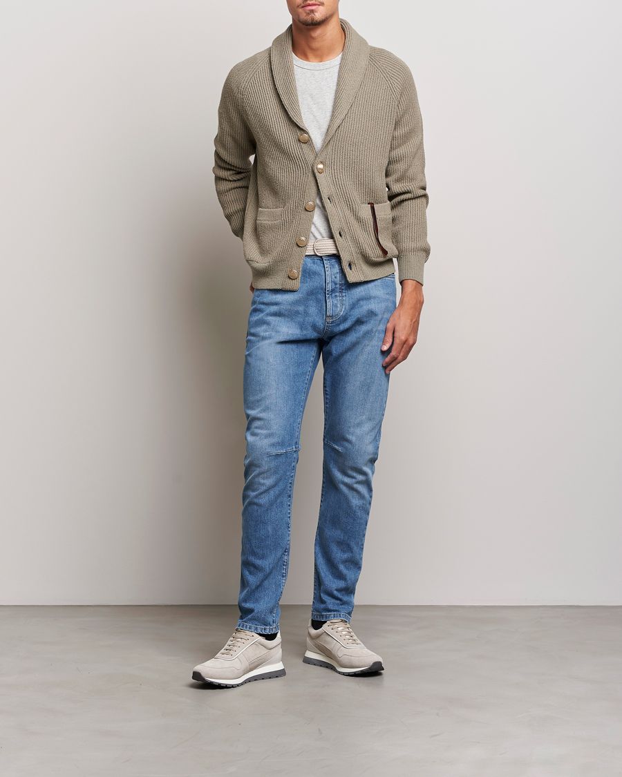 Men | Jeans | Brunello Cucinelli | Leisure Fit Jeans Medium Blue Wash