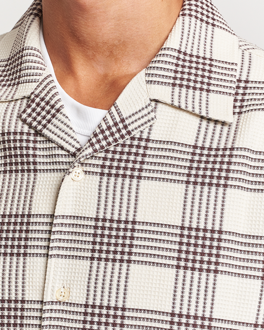 Men | Shirts | Filippa K | Waffle Checked Resort Shirt Dark Chocolate/White
