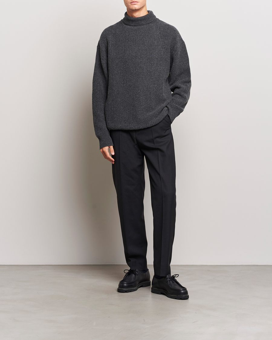 Men | Sweaters & Knitwear | Filippa K | Wool Structured Polo Anthracite Melange