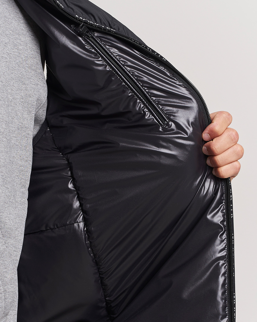 Men | Coats & Jackets | Moncler | Tarn Vest Black