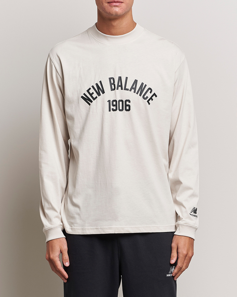 Men | Long Sleeve T-shirts | New Balance | Varsity Sweatshirt Medium Grey
