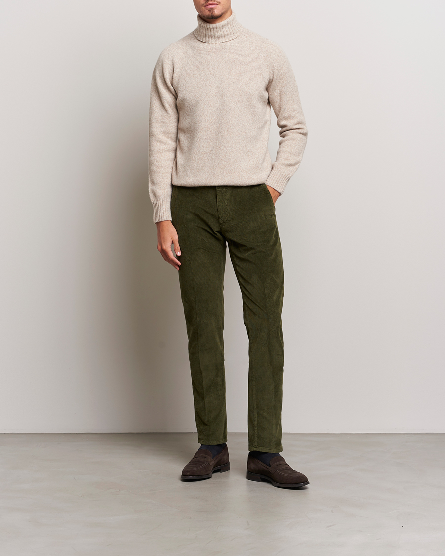Men | Trousers | Incotex | Slim Fit Leisure Cord Slacks Forest Green
