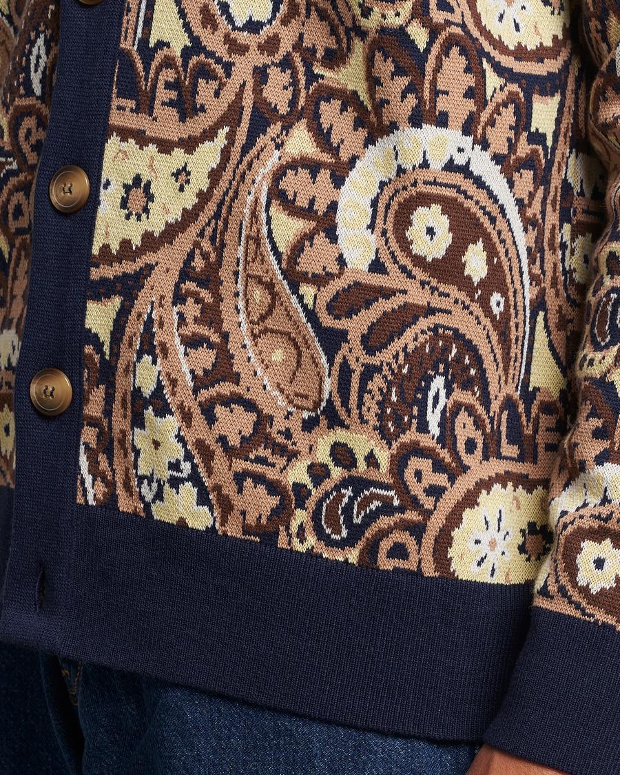 Men | Sweaters & Knitwear | Drôle de Monsieur | Le Cardigan Paisley Navy
