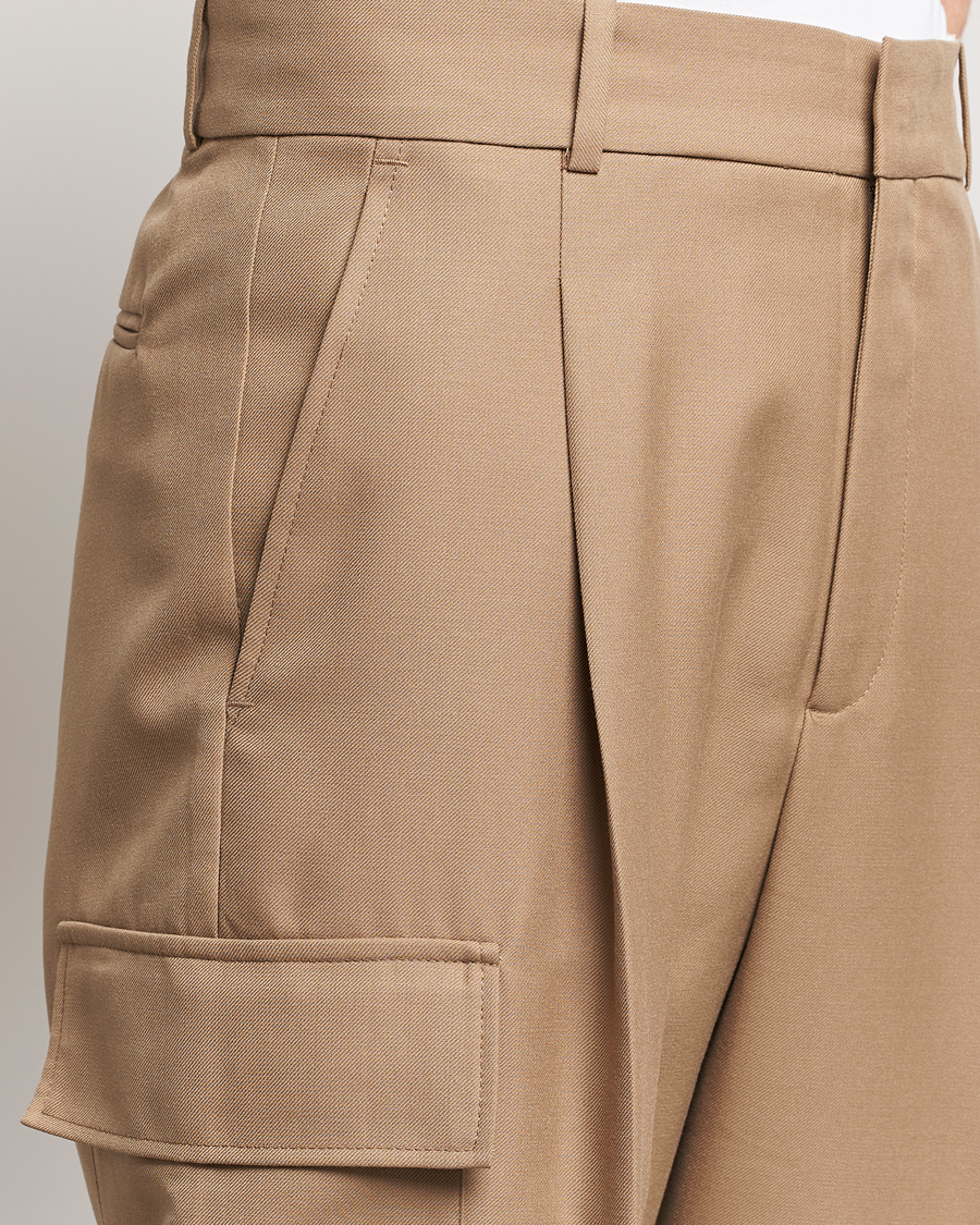 Men | Trousers | Drôle de Monsieur | Flannel Cargo Pants Beige