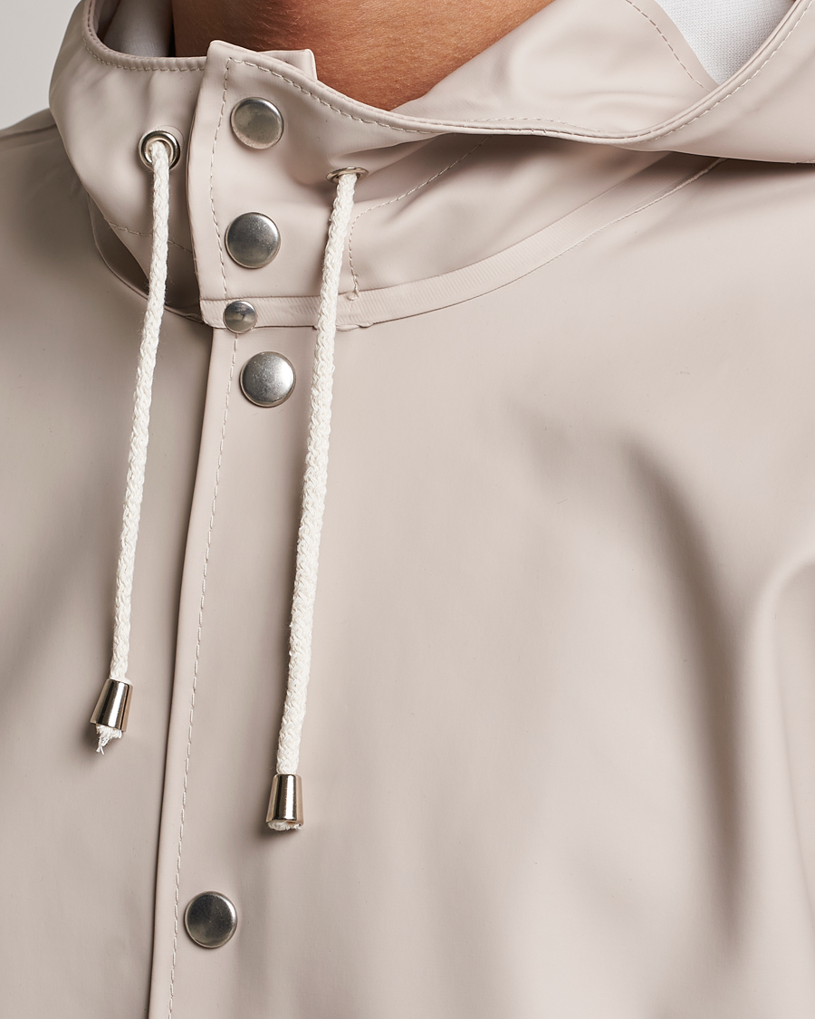 Men | Coats & Jackets | Stutterheim | Stockholm Raincoat Light Sand