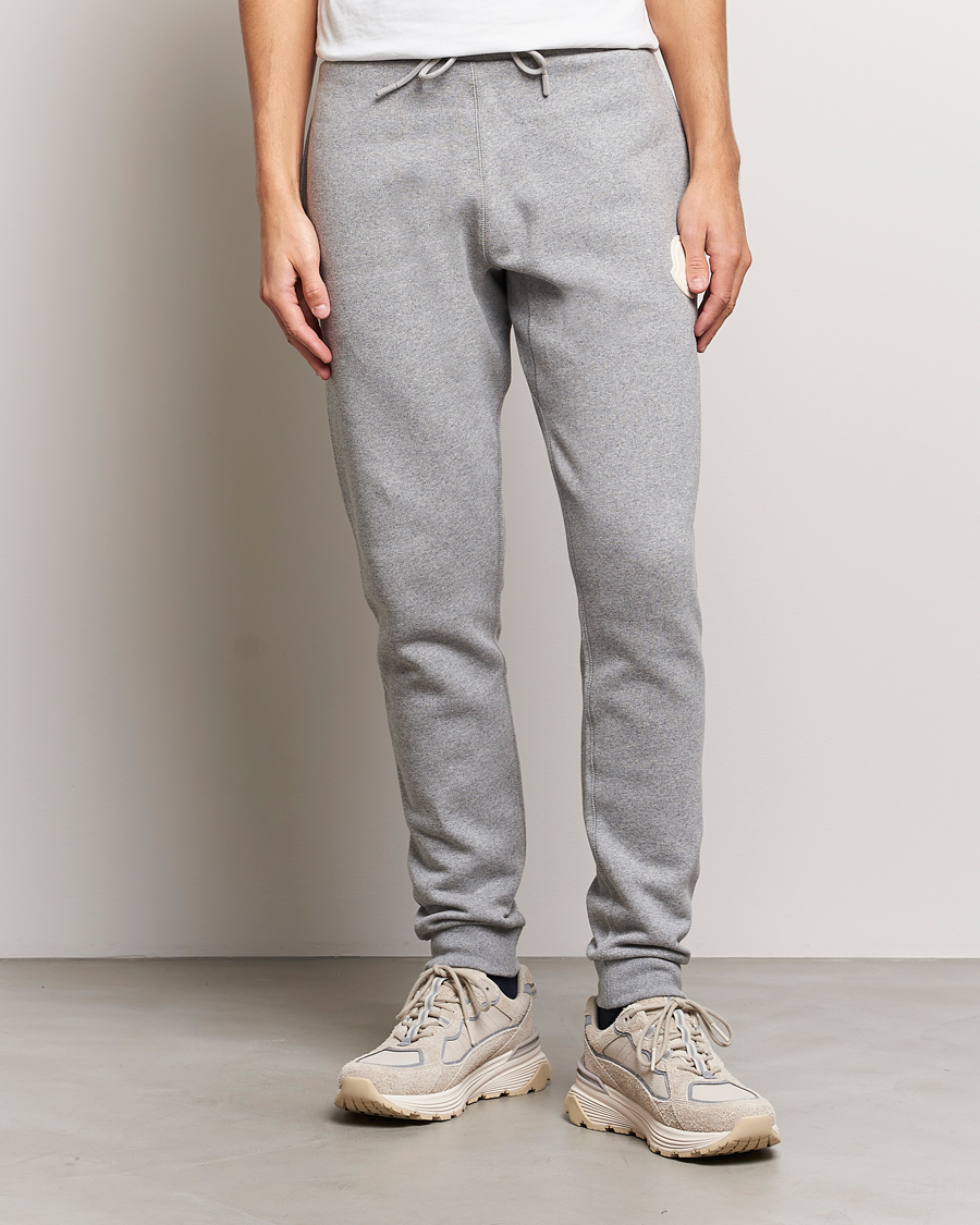 Men | Sweatpants | Moncler | Patch Logo Sweatpants Light Grey