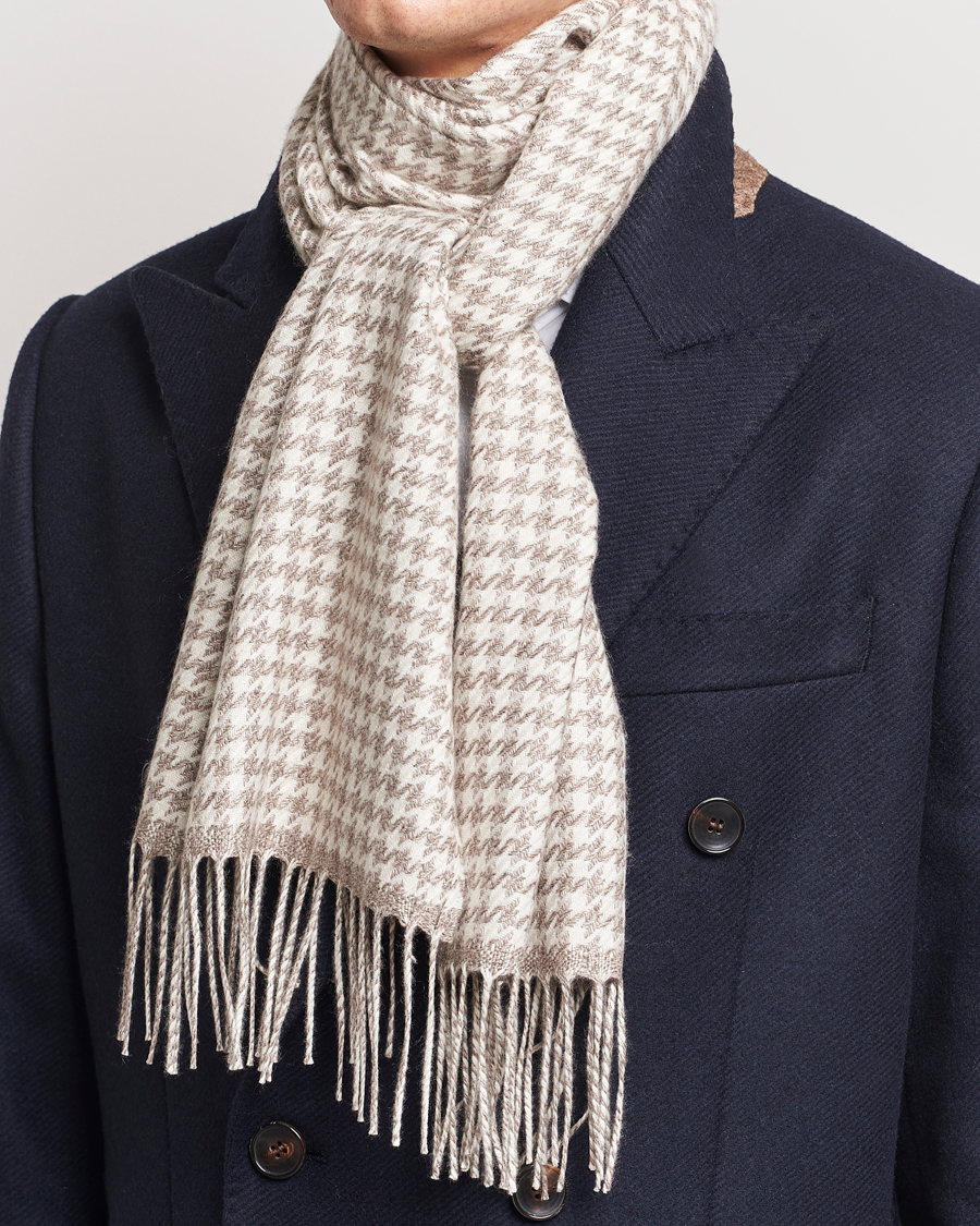 Men | Piacenza Cashmere Cashmere/Silk Houndstooth Scarf Beige | Piacenza Cashmere | Cashmere/Silk Houndstooth Scarf Beige