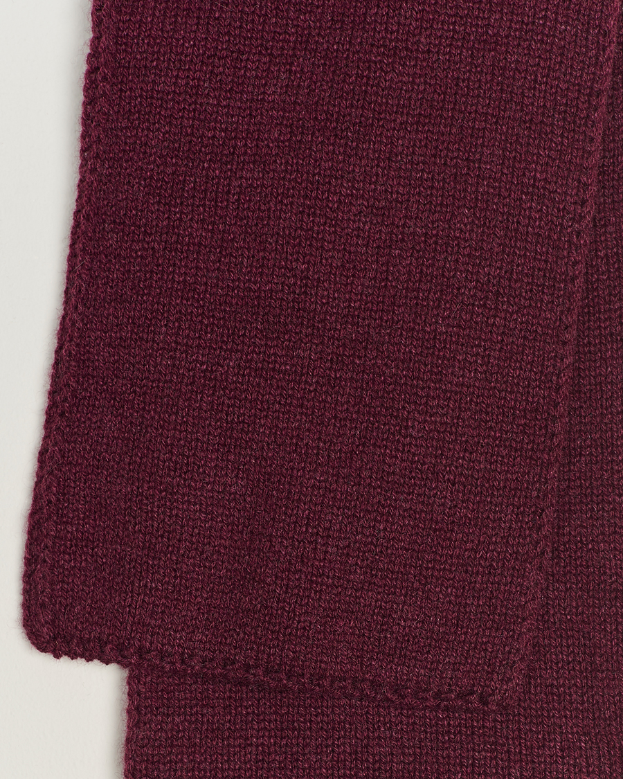 Men | Piacenza Cashmere Short Loop Cashmere Scarf Burgundy | Piacenza Cashmere | Short Loop Cashmere Scarf Burgundy