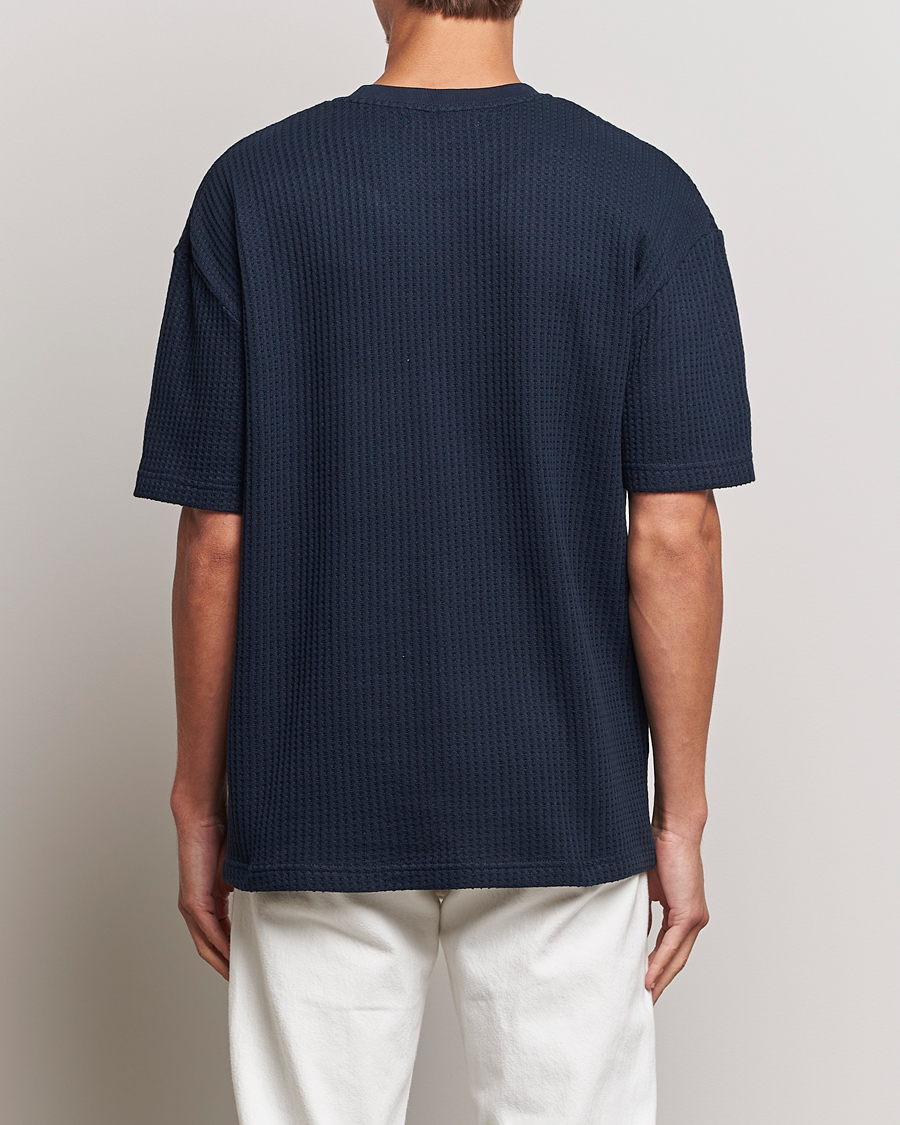 Men | T-Shirts | Samsøe Samsøe | Samsøe & Samsøe Dino Waffle Knitted Crew Neck T-Shirt Salute Navy