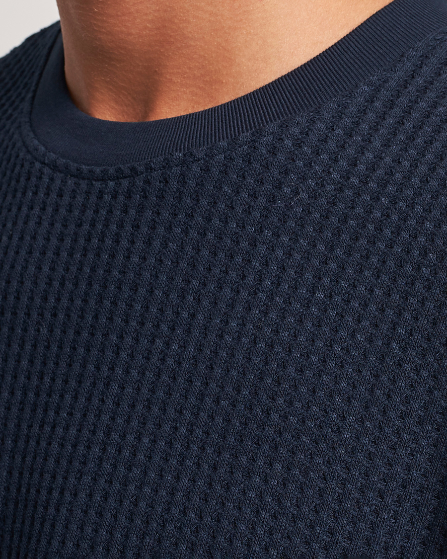 Men | T-Shirts | Samsøe Samsøe | Samsøe & Samsøe Dino Waffle Knitted Crew Neck T-Shirt Salute Navy