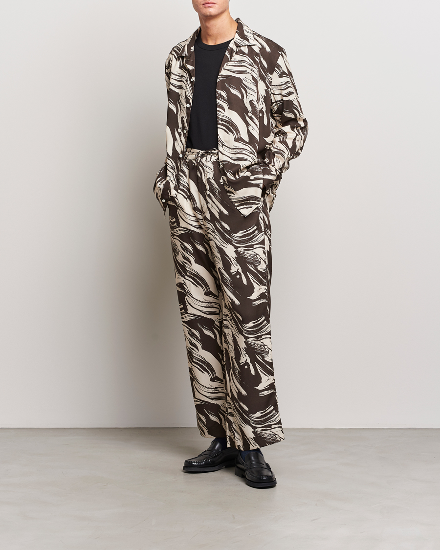 Men | Trousers | J.Lindeberg | Noah Death Valley Tencel Pant Delicioso