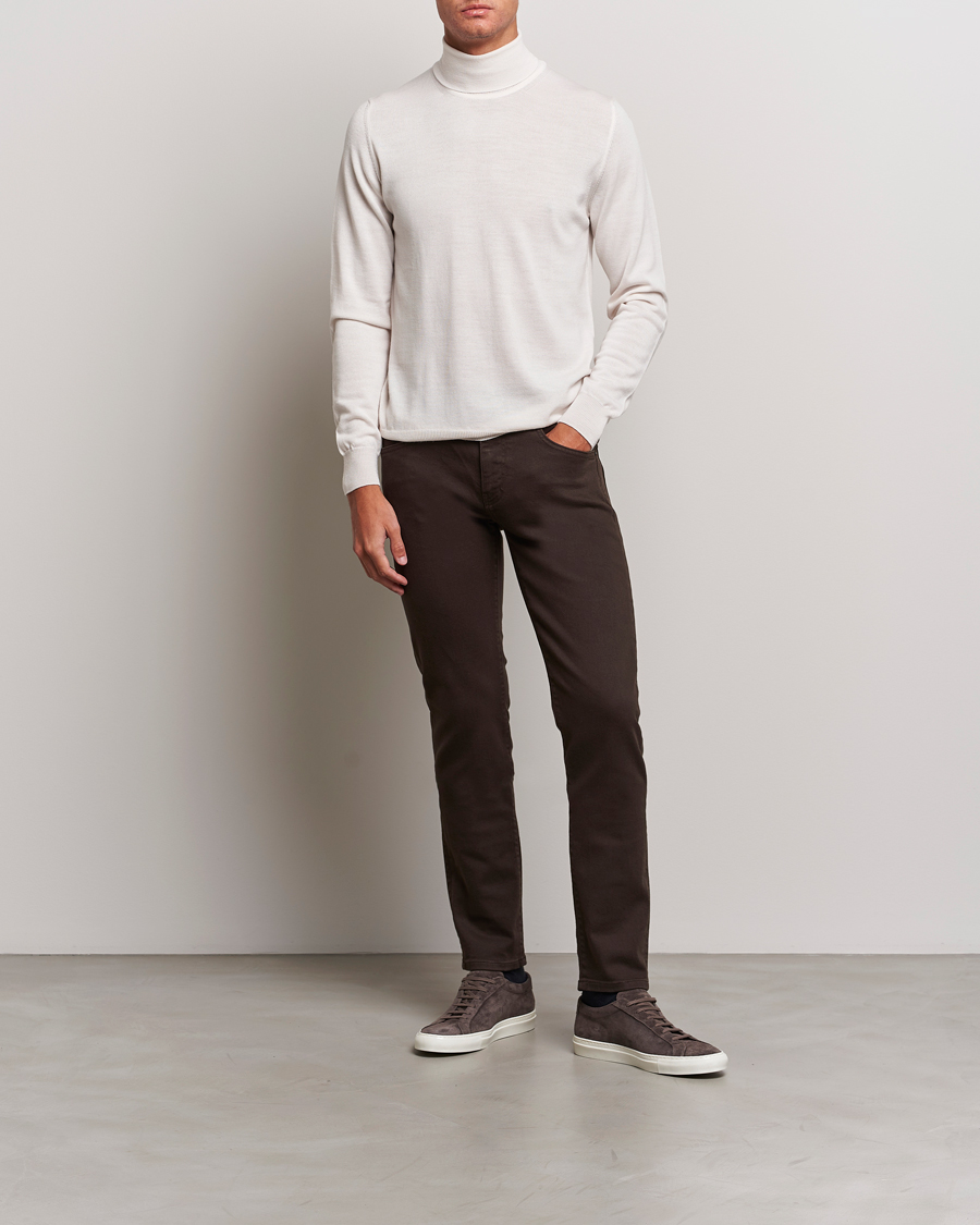 Men | Sweaters & Knitwear | J.Lindeberg | Lyd True Merino Polo Cloud White