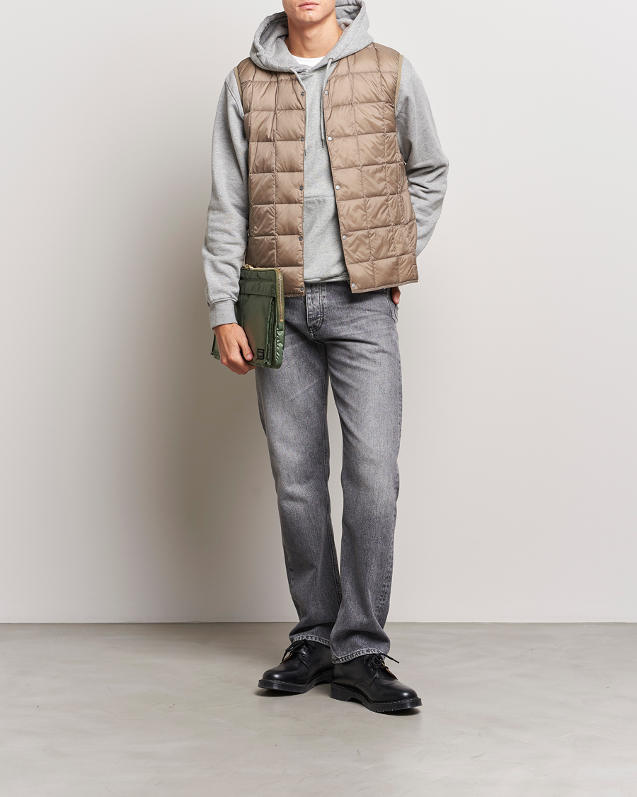 Men | Coats & Jackets | TAION | V-Neck Lightweight Down Vest Khaki